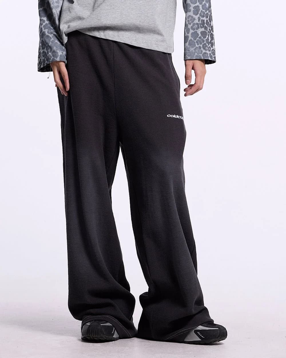 TROPICAL WAFFLE PANTS DARK GREY 4