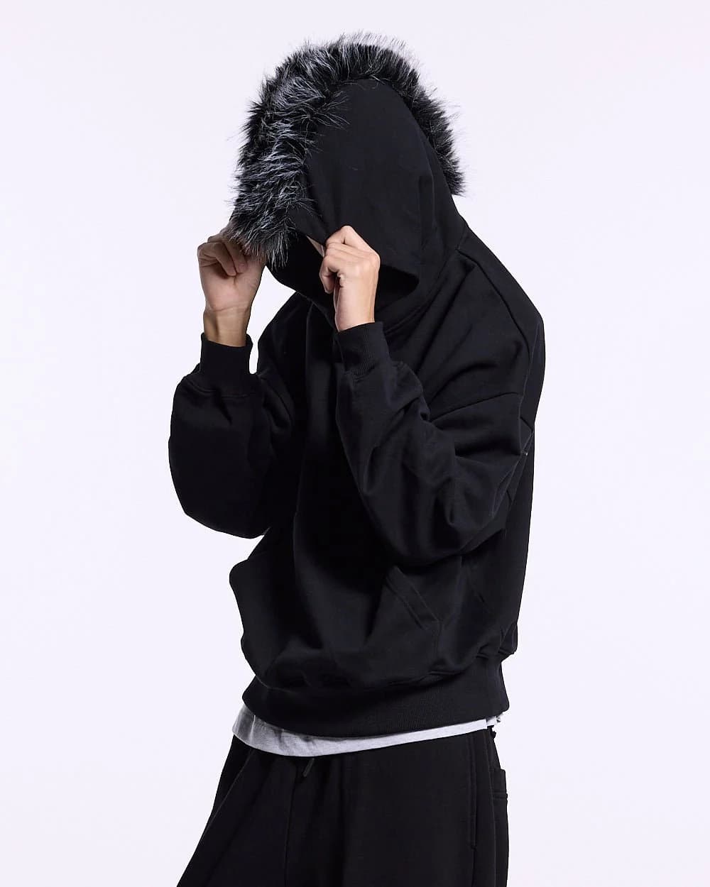 HAIRY HOODIE BLACK 2