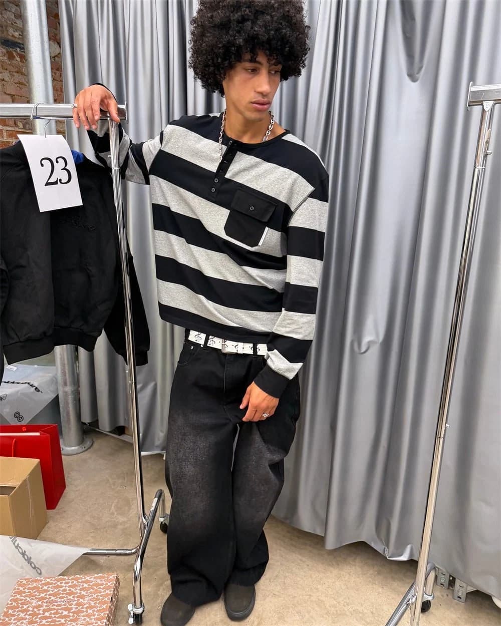 DOCKSIDE TEE GREY STRIPES 11