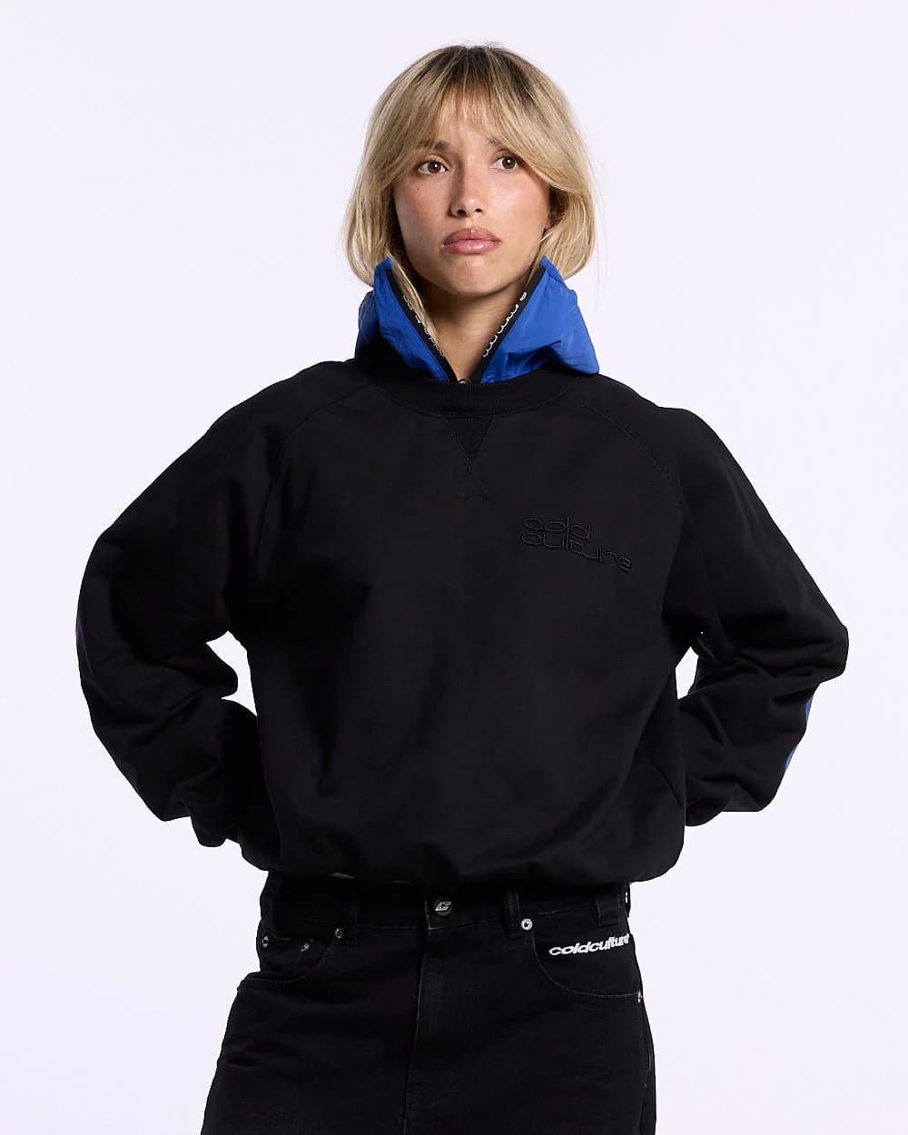 INTERCEPT CREWNECK BLACK AND NAVY 7