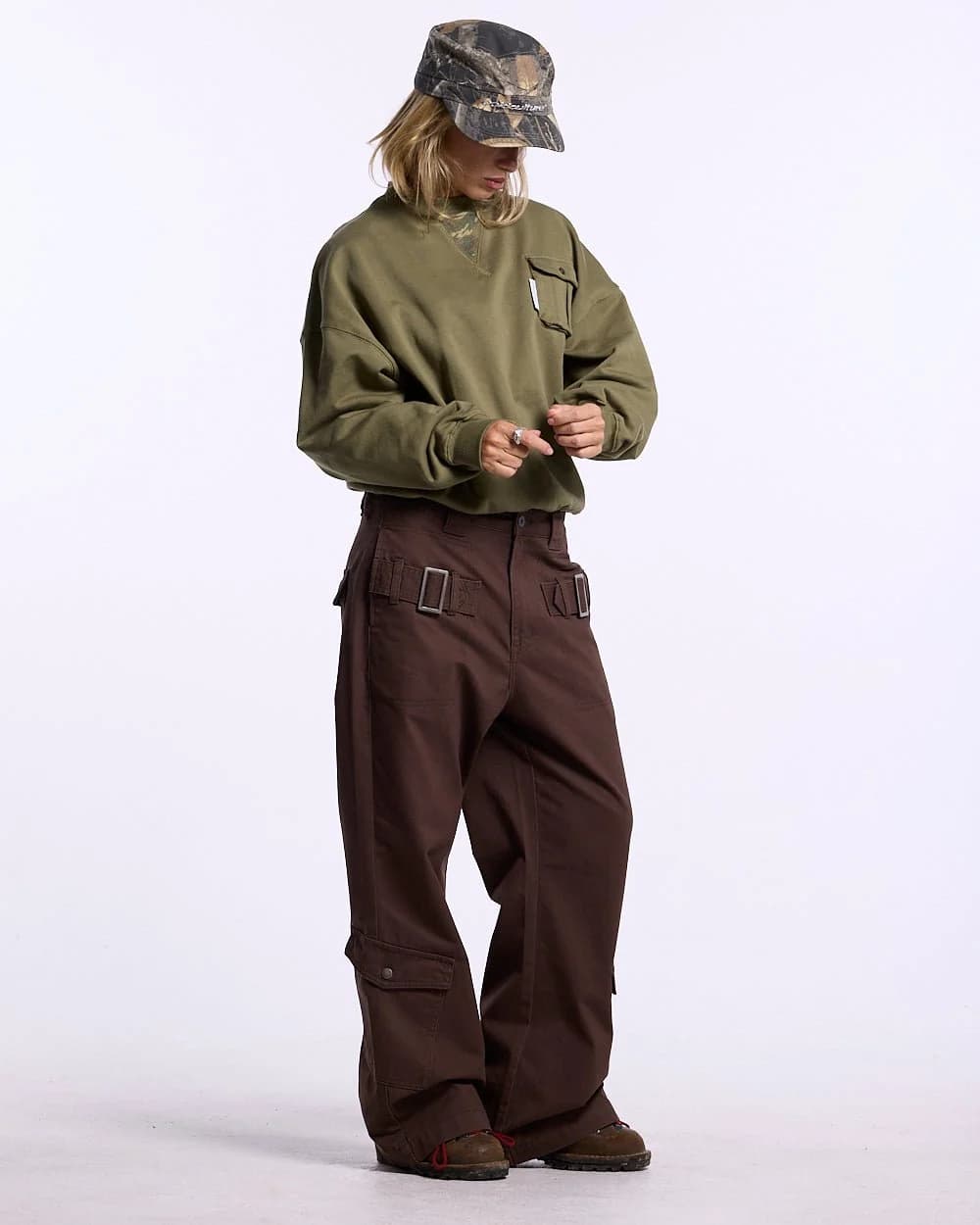 AUTHORITY CREWNECK MILITAR GREEN 9