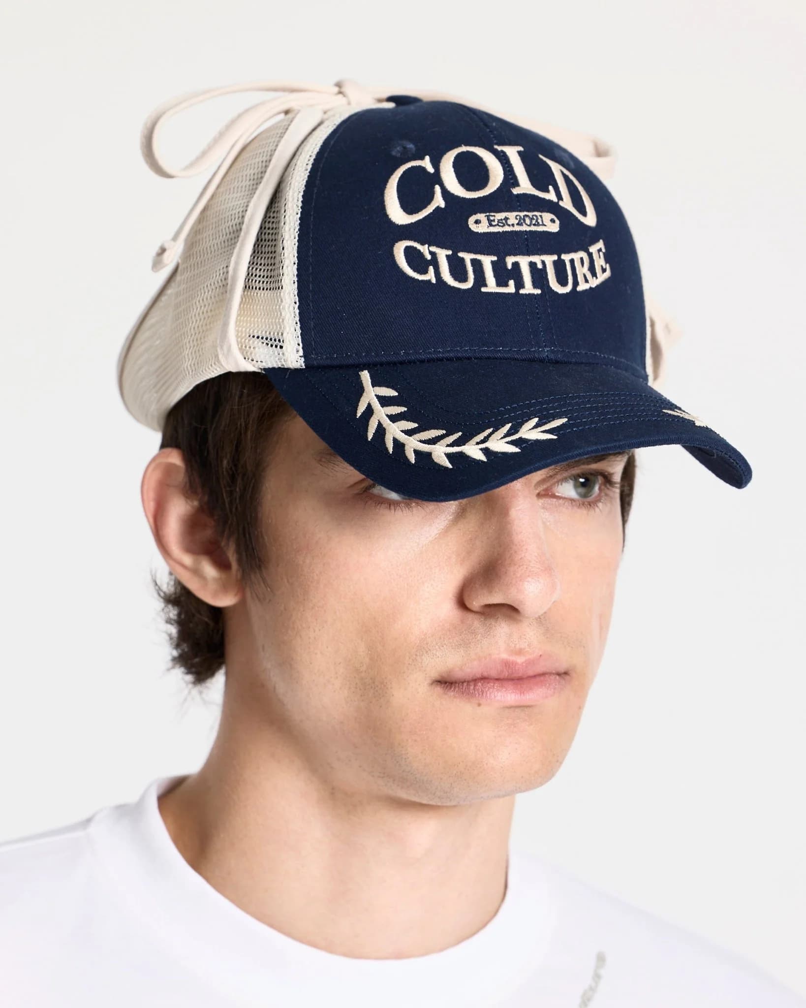 SCOUT CAP NAVY AND OFF-WHITE 5