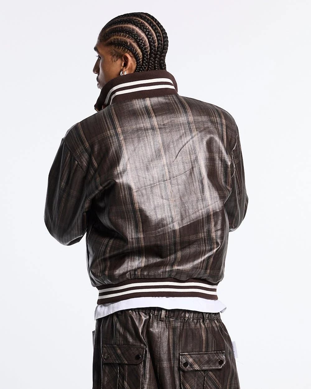 CLUB ZIP UP BROWN 6