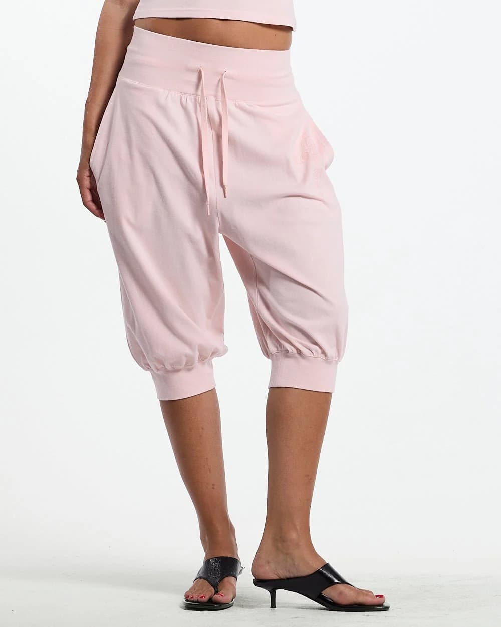 CROSSED CAPRI SWEATPANTS PINK by COLD CULTURE