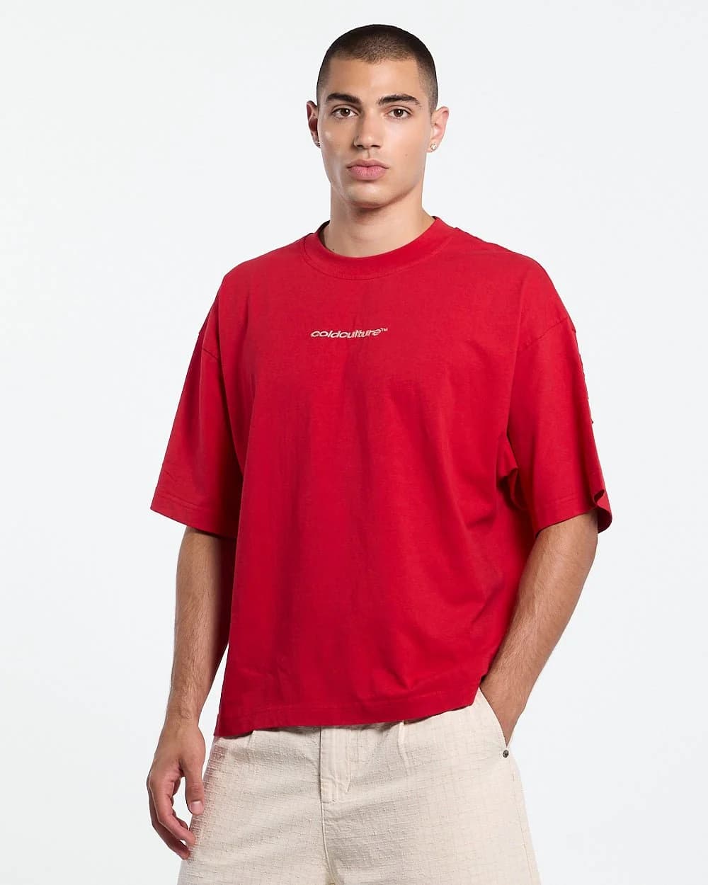 DISTRESS CURVED TEE RED 4