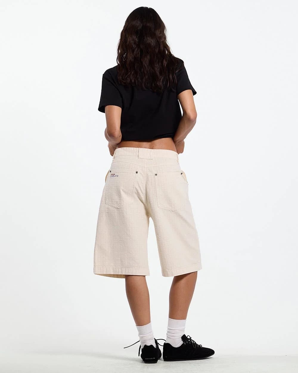 NEEDLE PUNCH SHORT WHITE 6