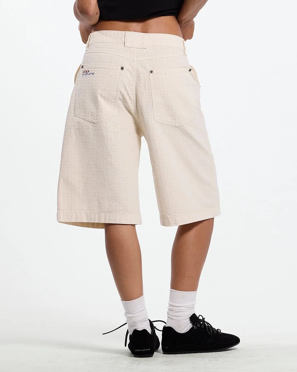 NEEDLE PUNCH SHORT WHITE 8