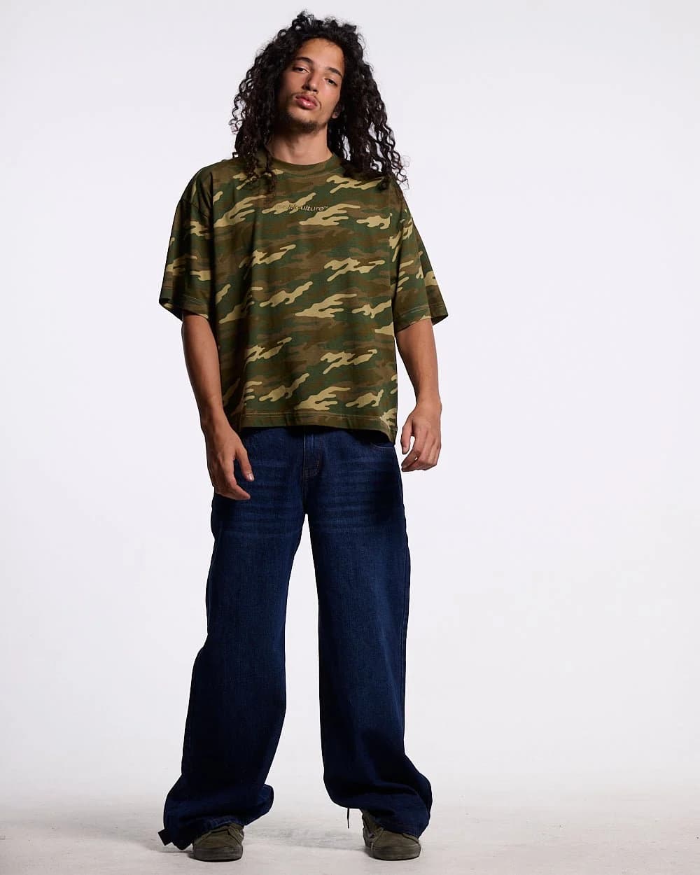 DISTRESS CURVED TEE CAMO 5