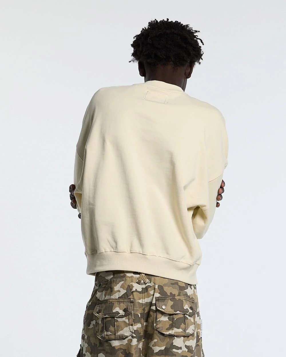 AUTHORITY CAMO CREWNECK CREAM 4