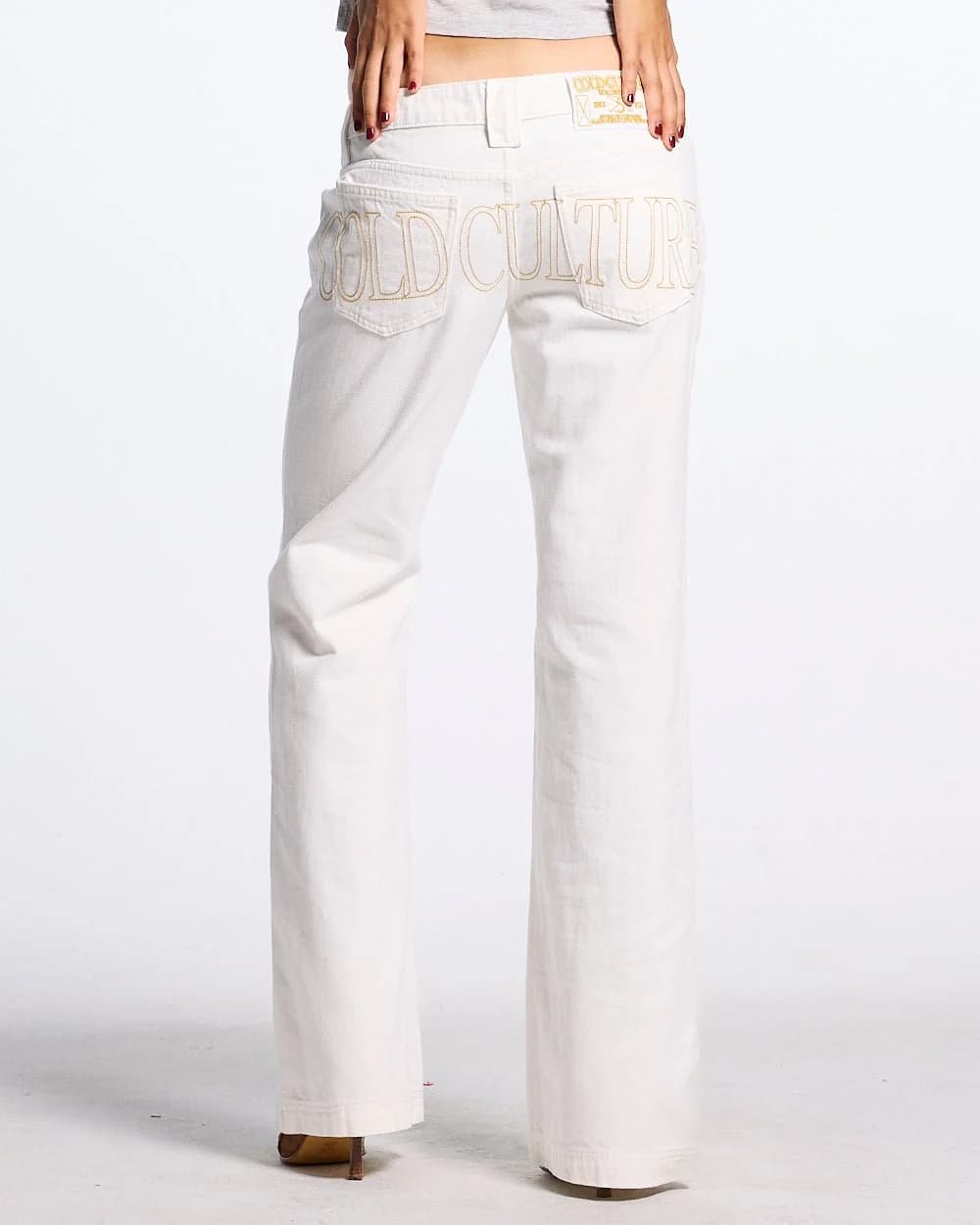 STIRRUP BOOTCUT WHITE by COLD CULTURE
