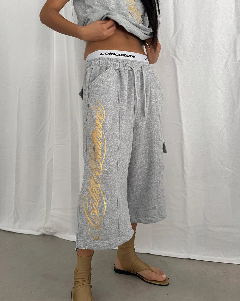 ICON SHORT HEATHER GREY 13