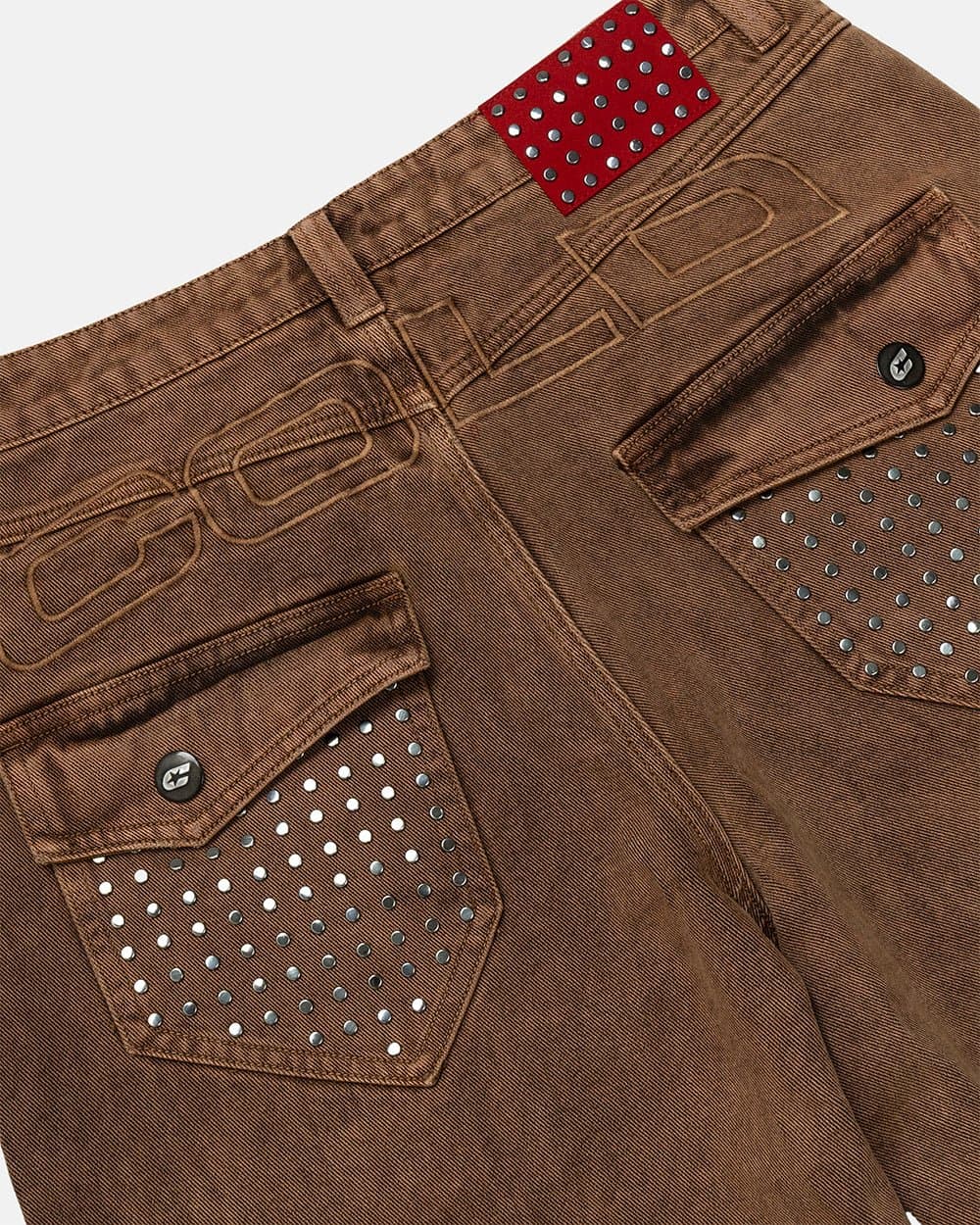 STUDS SHORT BROWN 5