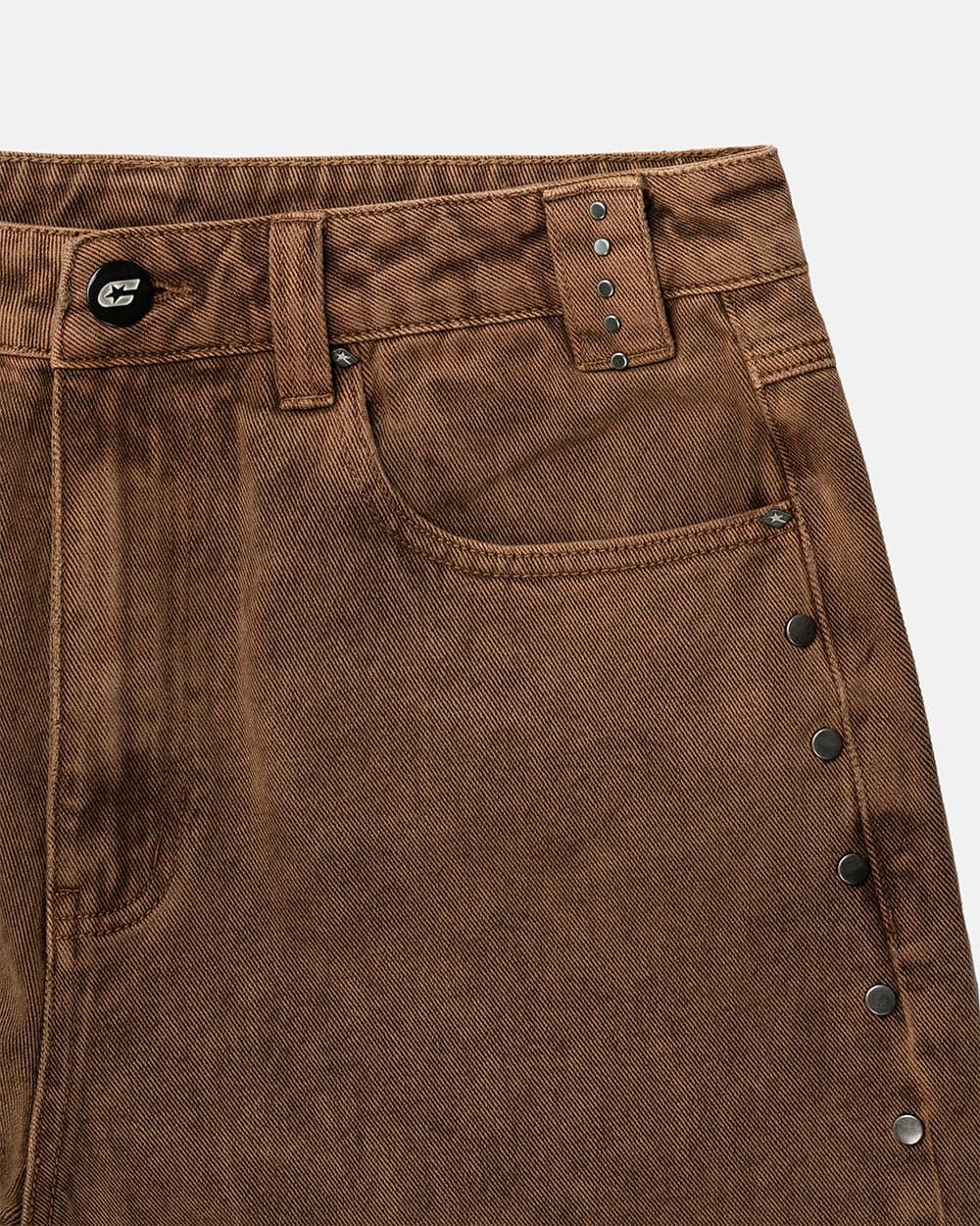 STUDS SHORT BROWN 7
