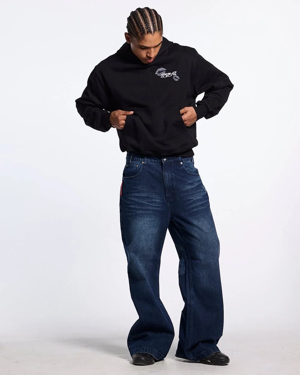 KISS IN THE ASTROS HOODIE BLACK 8
