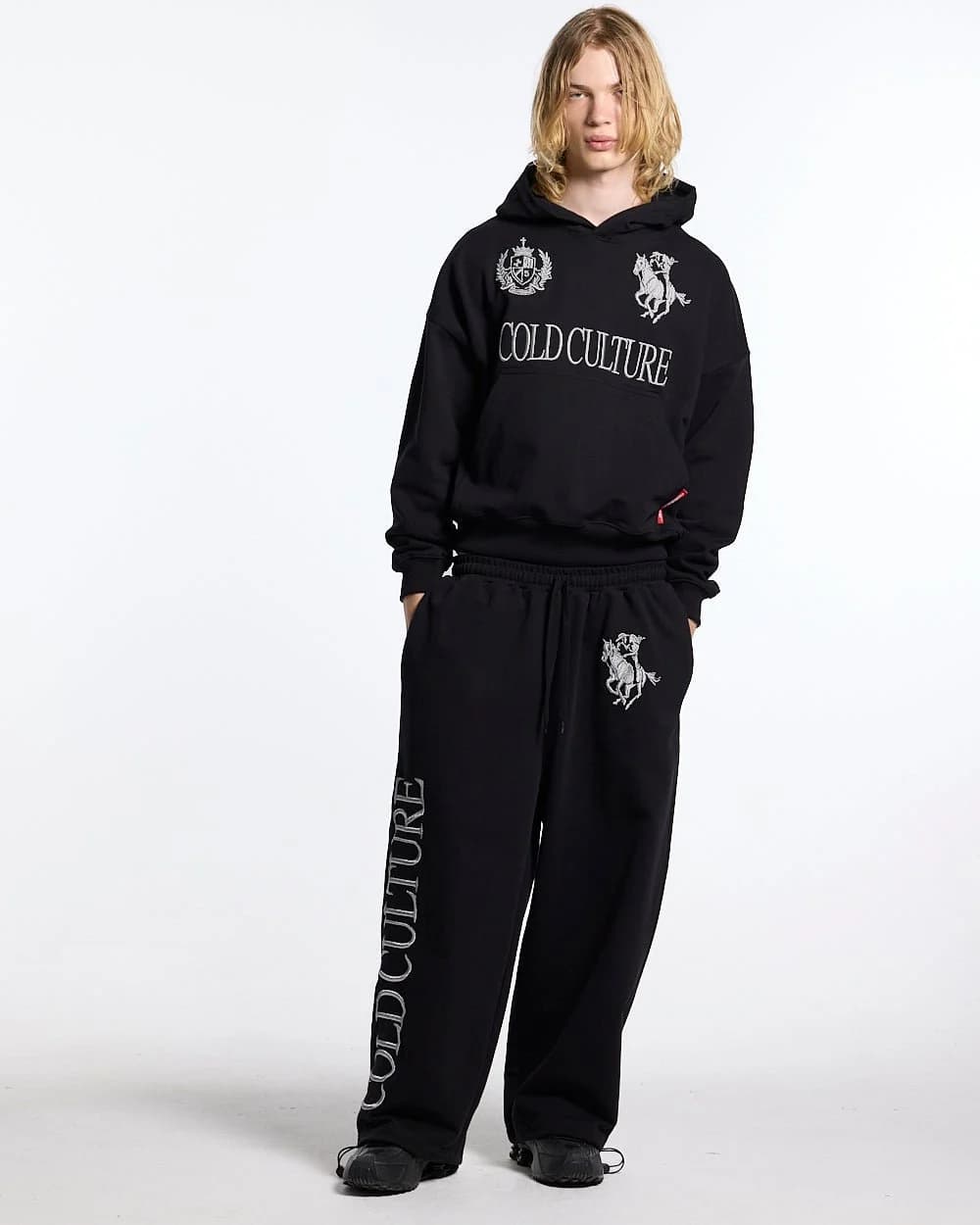 RIDING CLUB HOODIE BLACK 5