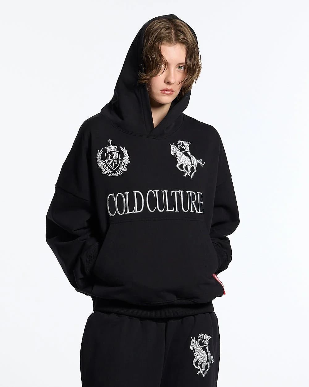RIDING CLUB HOODIE BLACK 8