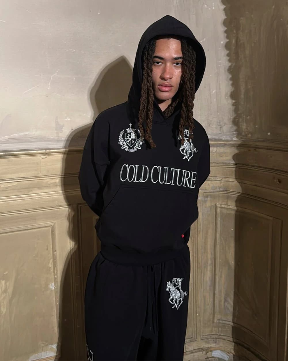 RIDING CLUB HOODIE BLACK 10