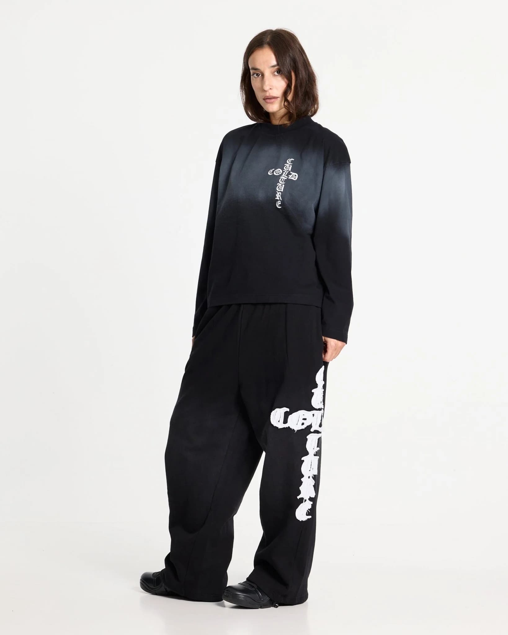 CROSSED LONGSLEEVE BLACK 9