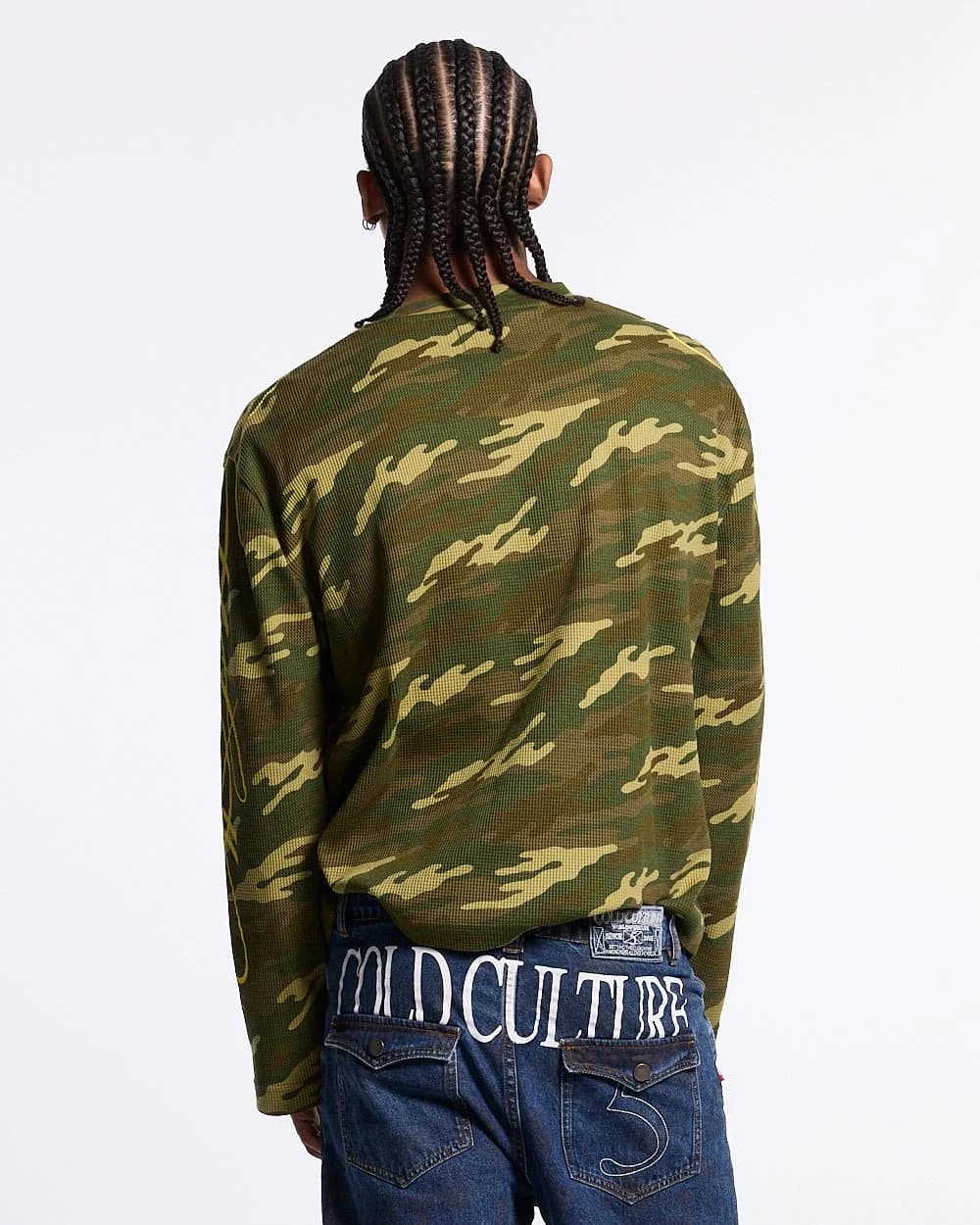 HIDDEN LONGSLEEVE CAMO 4
