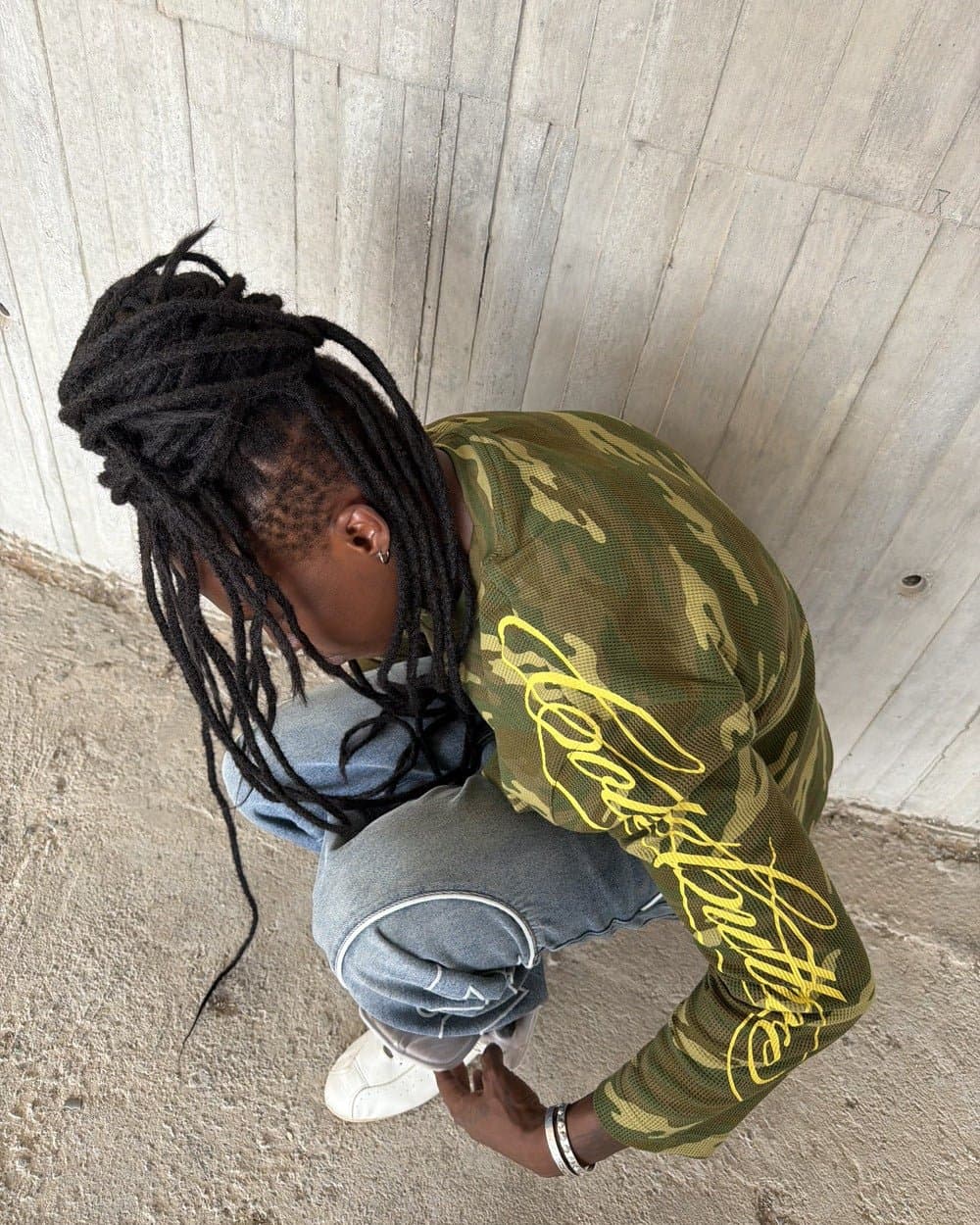 HIDDEN LONGSLEEVE CAMO 11