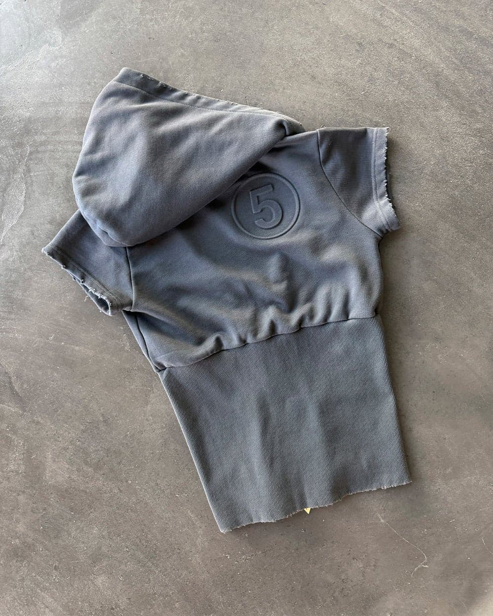HOODED BABY ZIP TEE DARK GREY 9