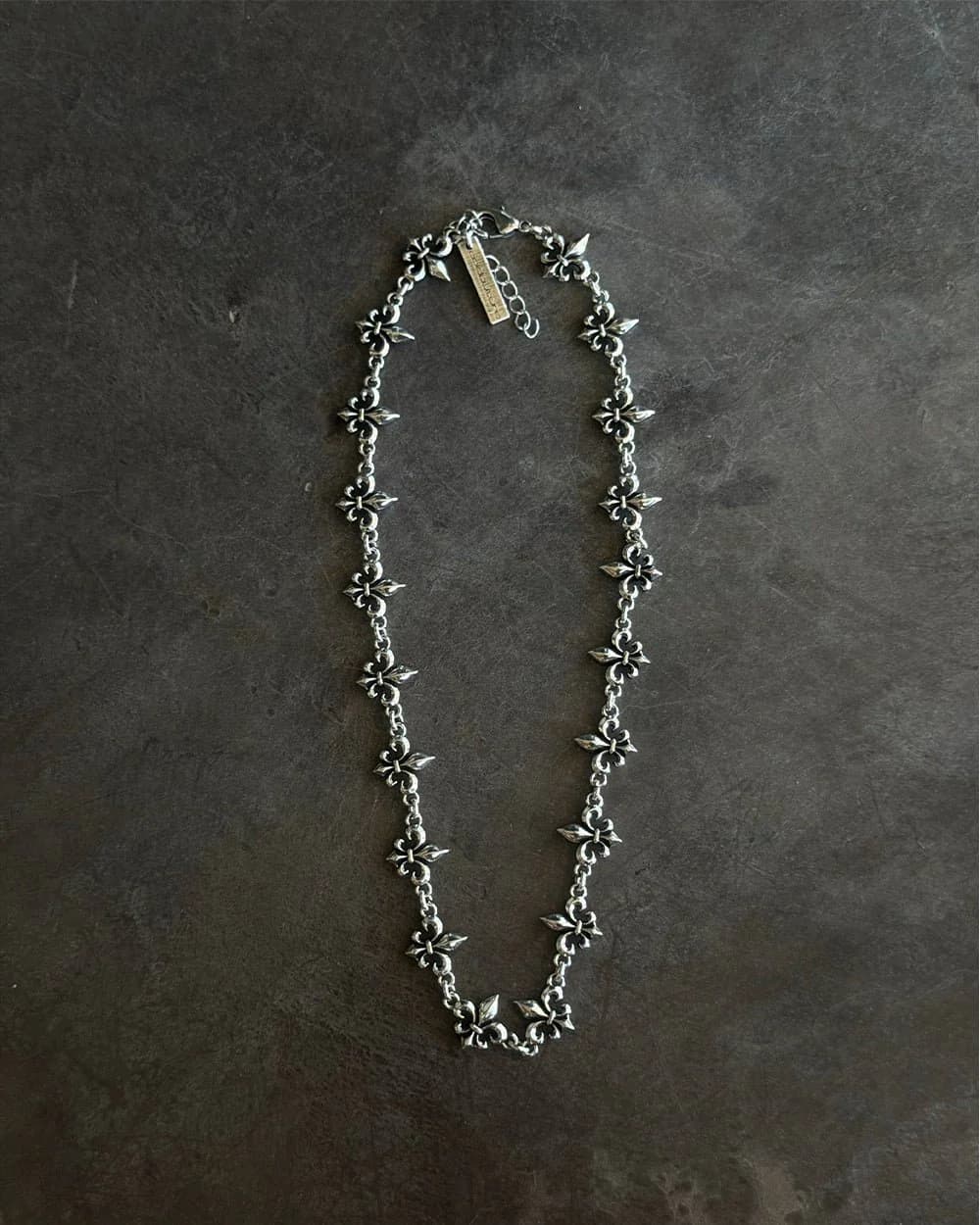 LOOSE ICON NECKLACE SILVER 3