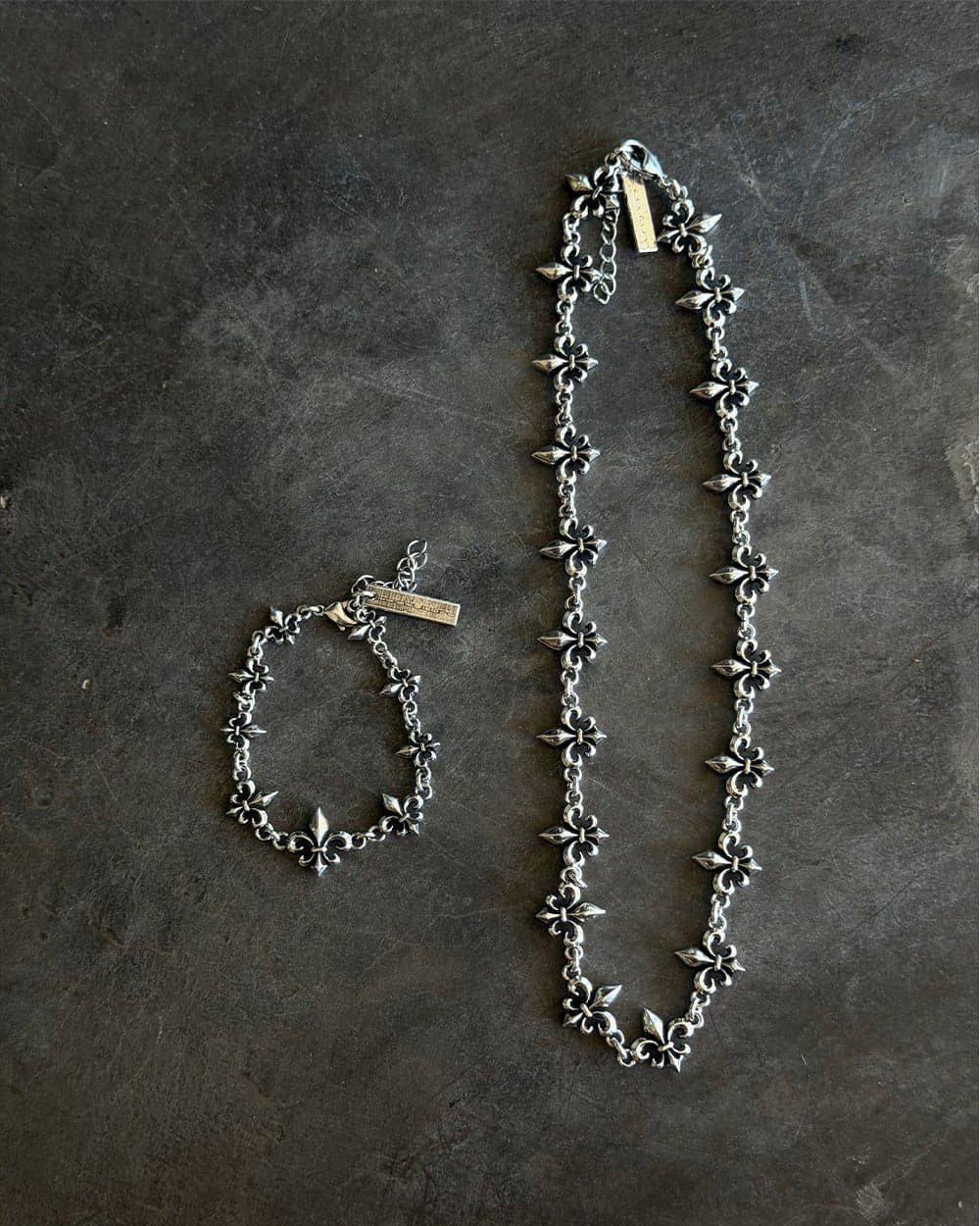 LOOSE ICON NECKLACE SILVER 4