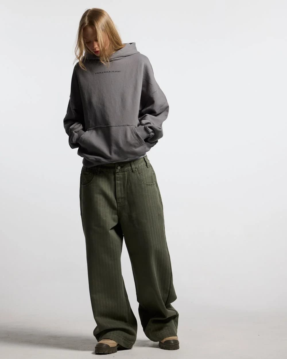COSMOS ARC HOODIE SMOKEY GREY 5