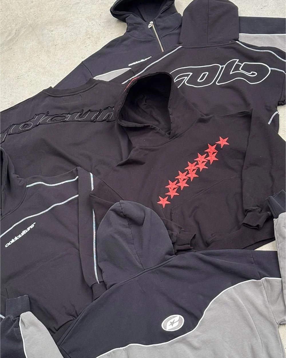 STARS HOODIE BLACK & RED 8
