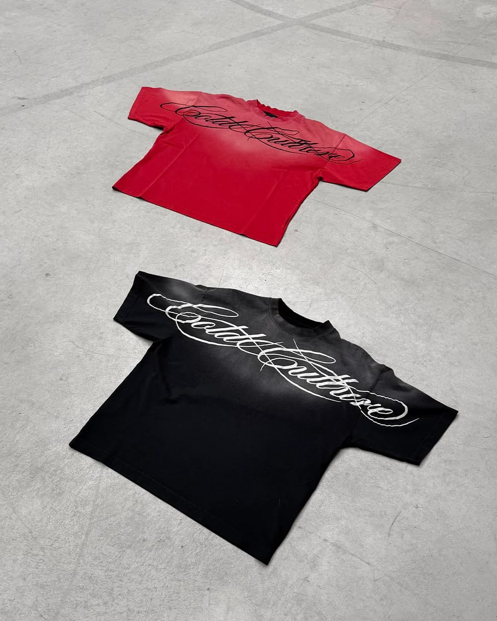 CROSSED SCRIPT TEE BLACK 8