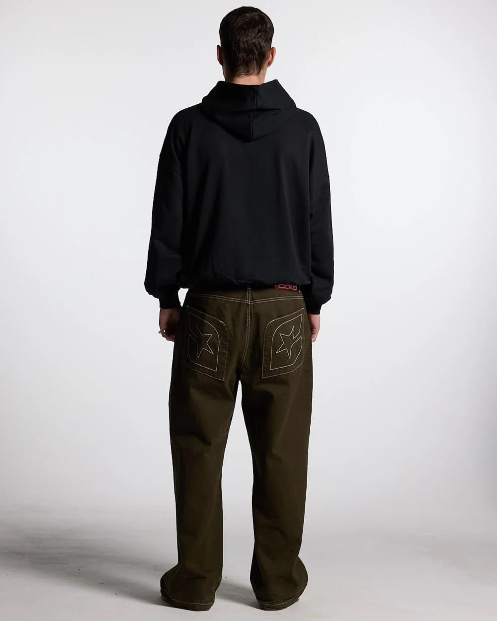 ESSENTIAL HOODIE BLACK 6