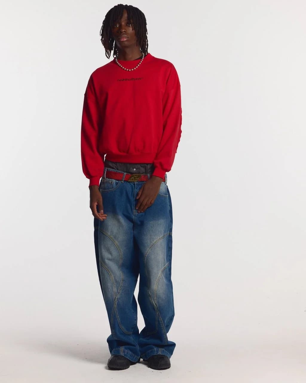 DISTRESS CURVED CREWNECK RED 4
