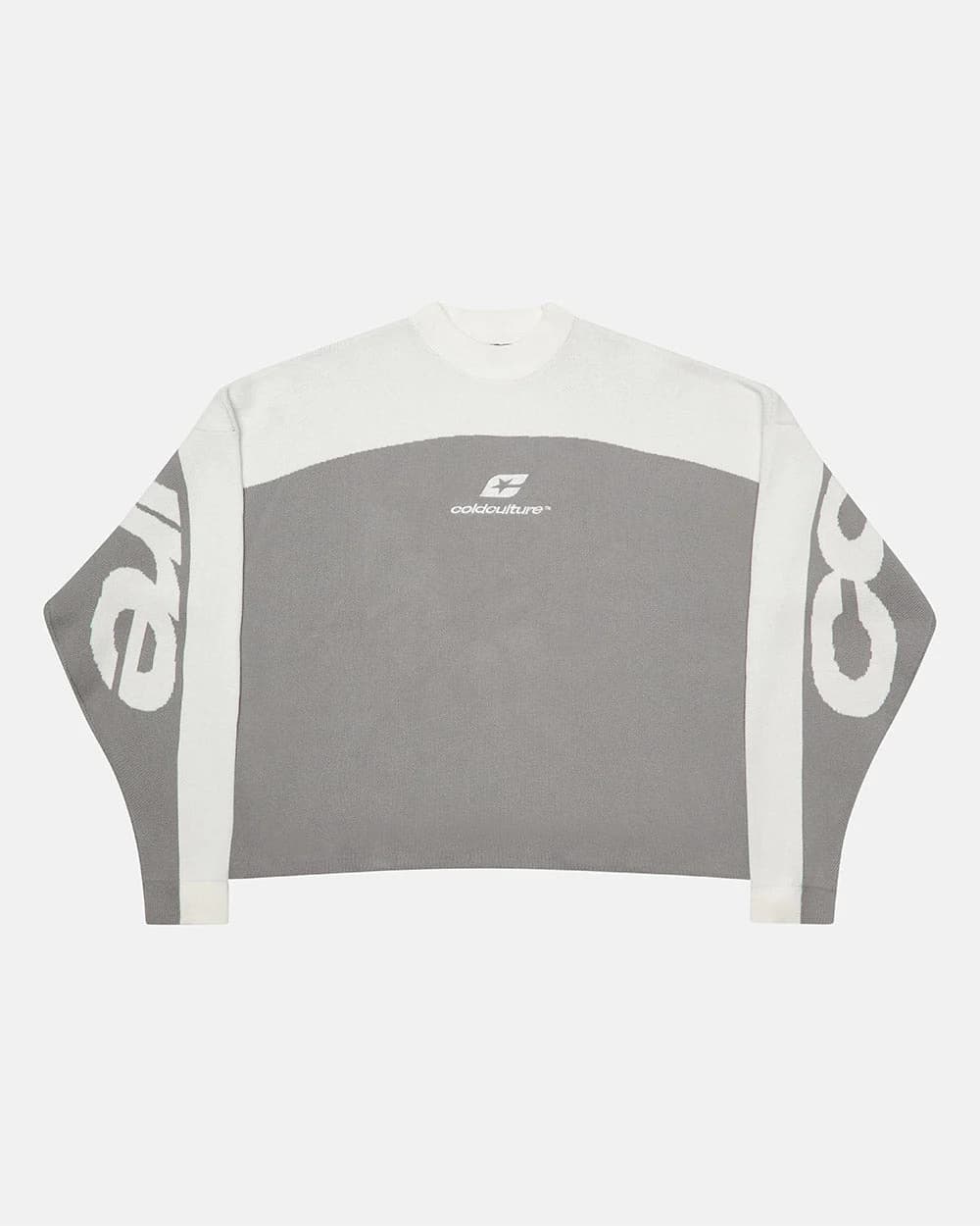 CURVED KNIT GREY & WHITE 2