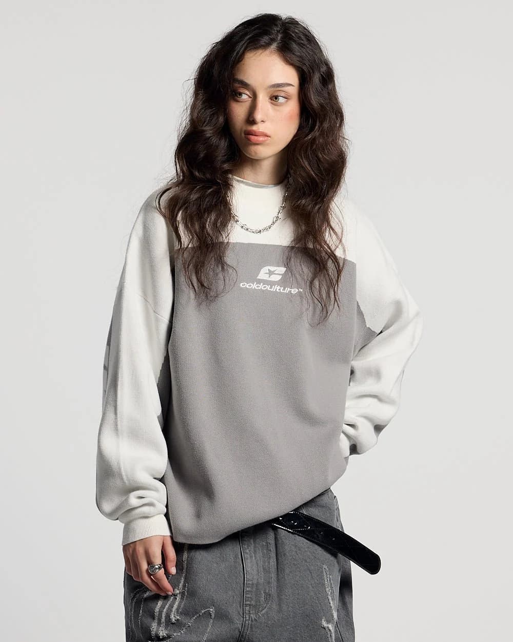 CURVED KNIT GREY & WHITE 6