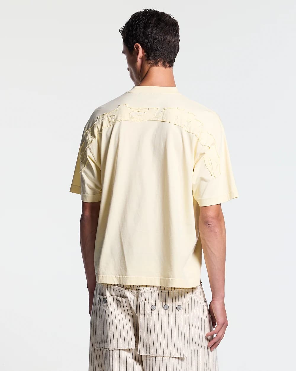 DISTRESS CURVED TEE YELLOW by COLD CULTURE