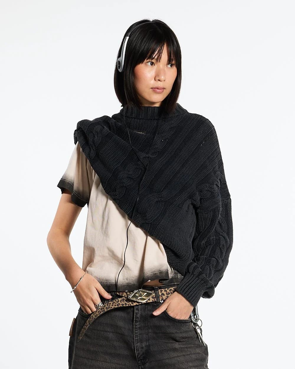PATTERNED KNIT BLACK 5