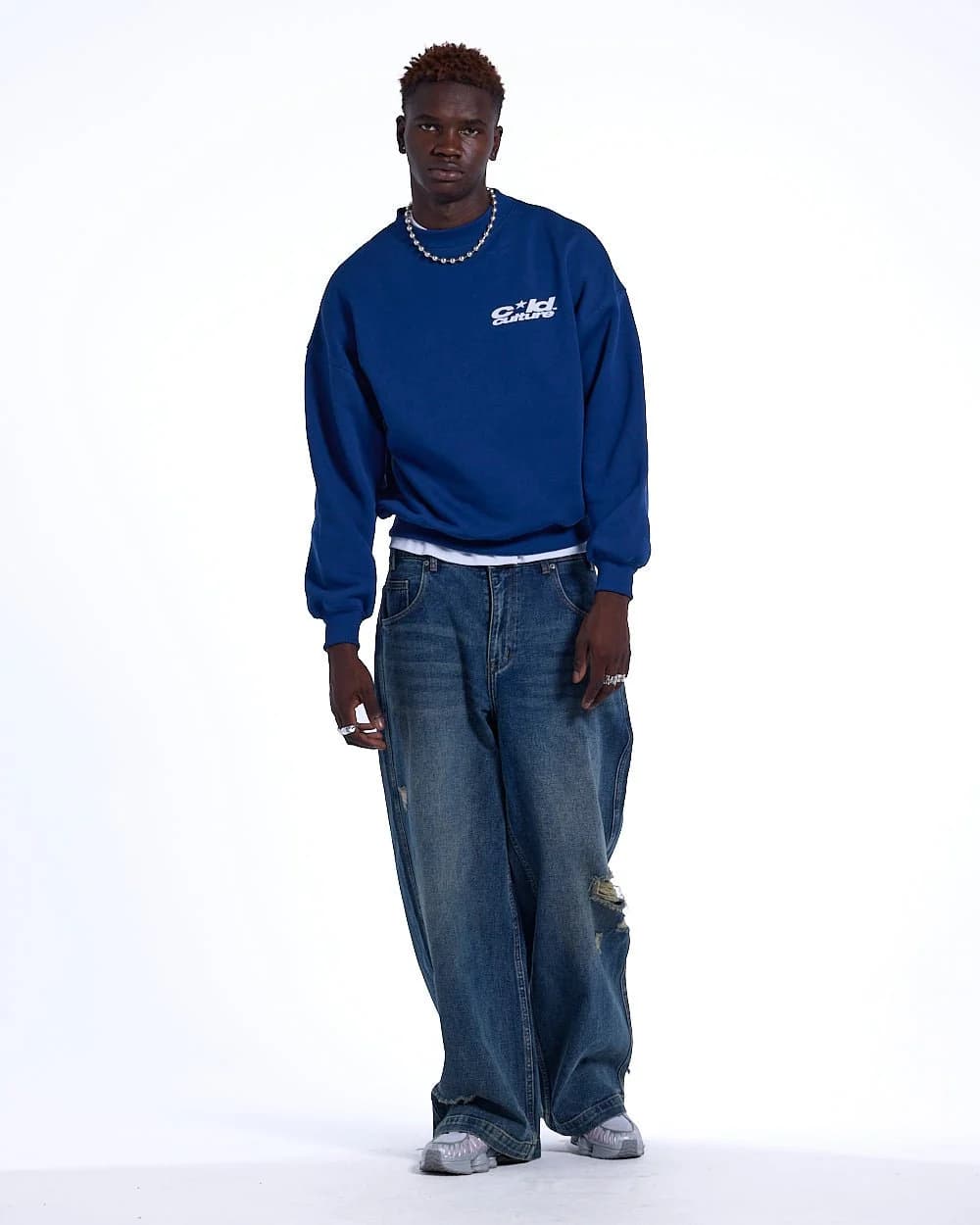 HEART ASHTRAY CREWNECK DARK BLUE 5