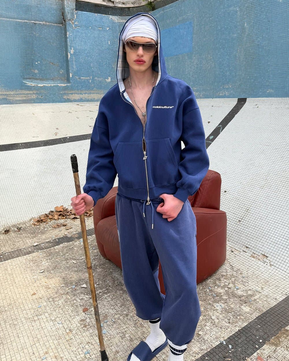 HIDE AND SEEK ZIP HOODIE NAVY 10