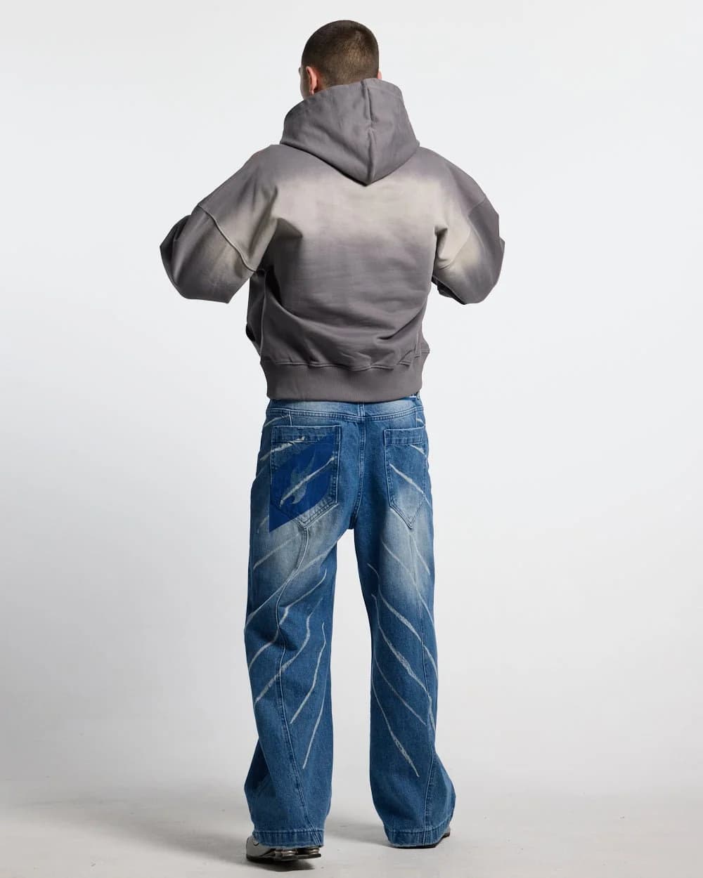 CROSSED SCRIPT HOODIE GREY 4