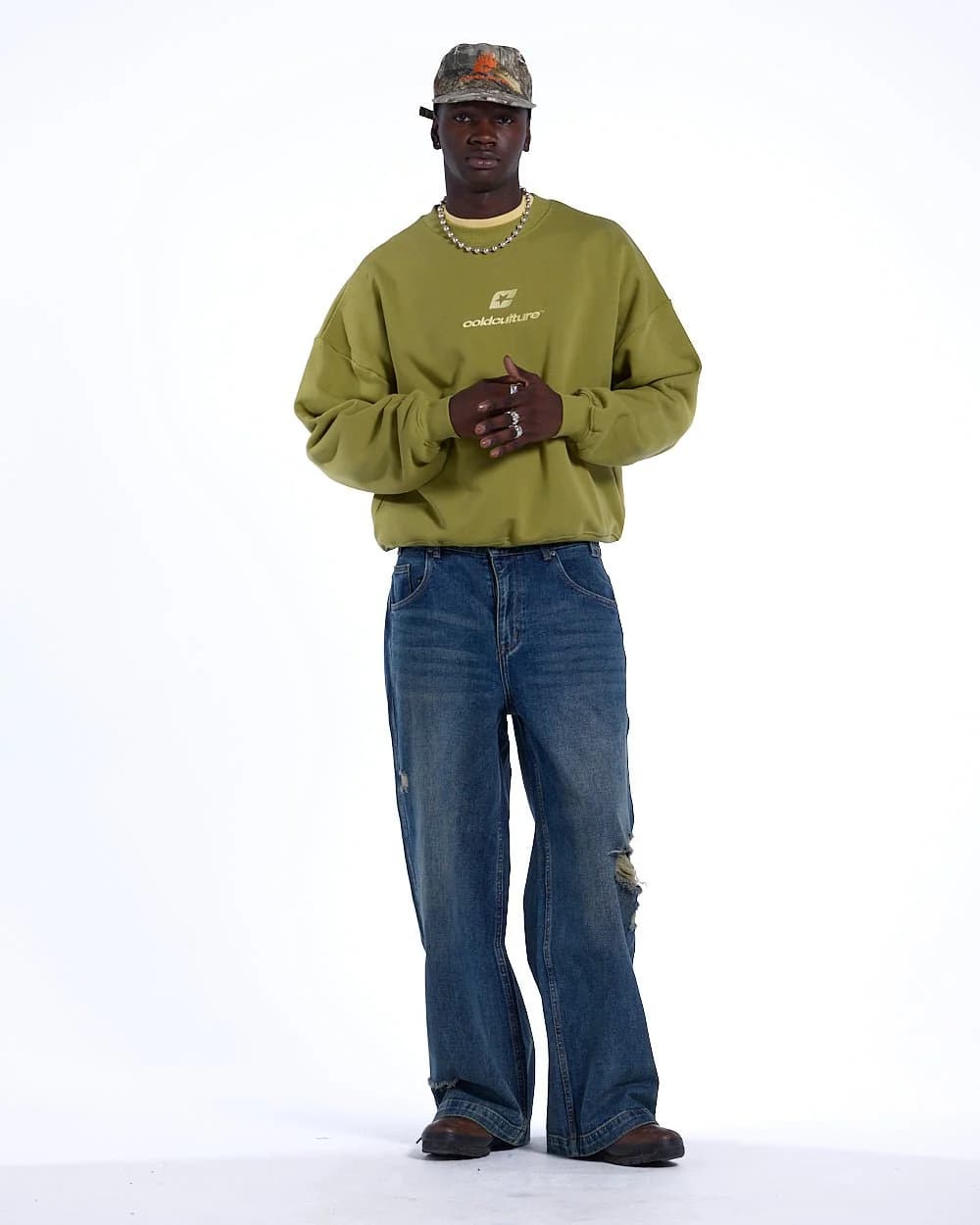 CURVED CREWNECK LIGHT GREEN 5