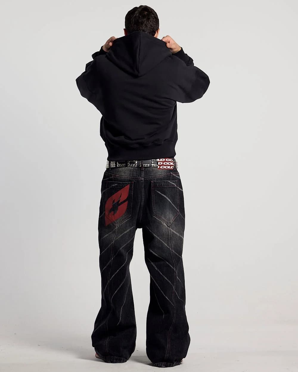 CURVED FRONT HOODIE BLACK 4