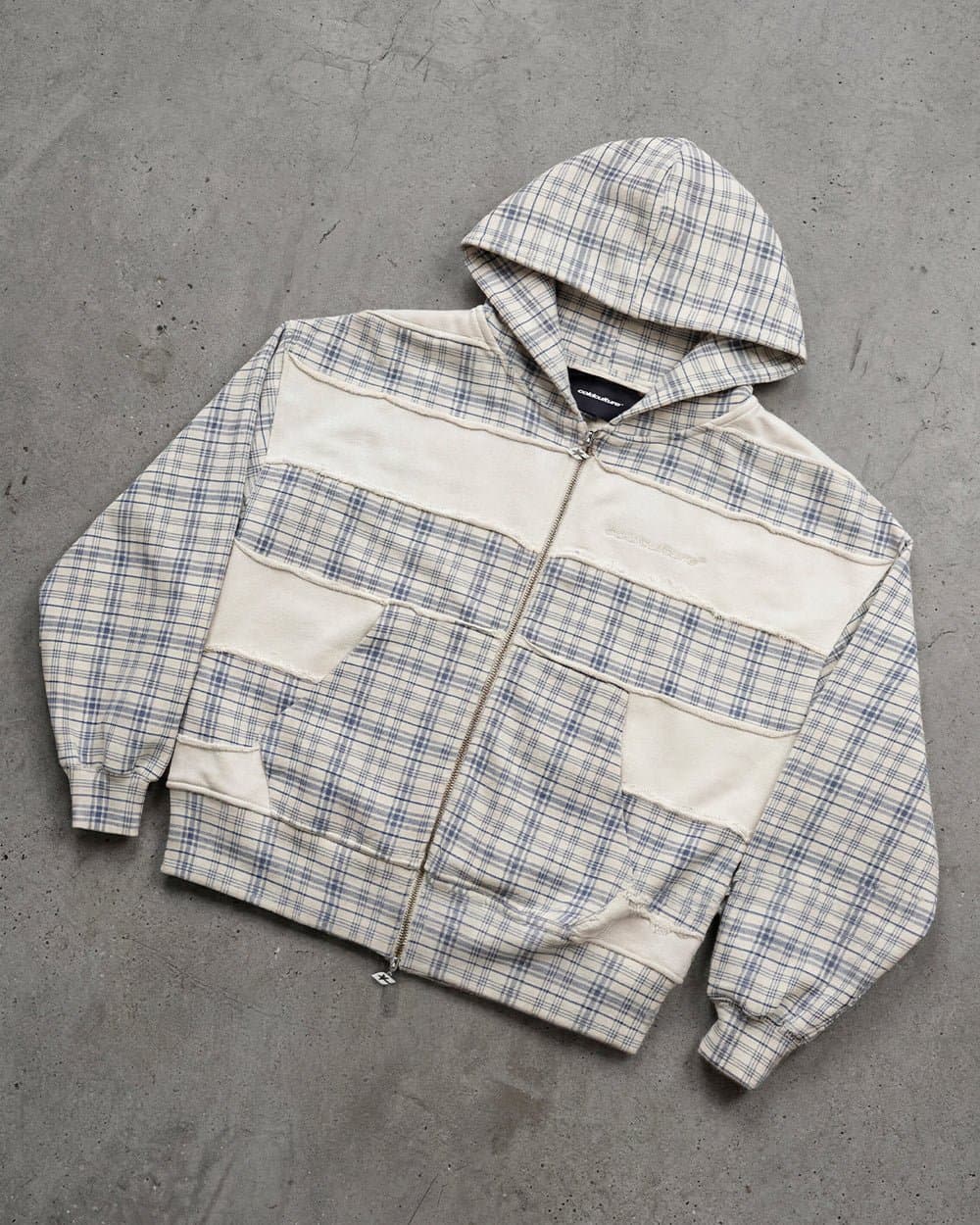 RIPPED ZIP HOODIE WHITE 11