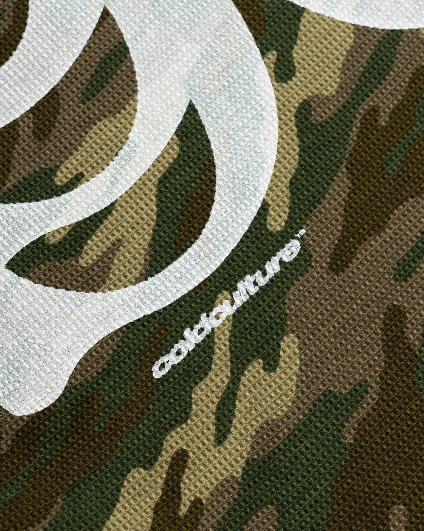 BONEY LONGSLEEVE CAMO 5