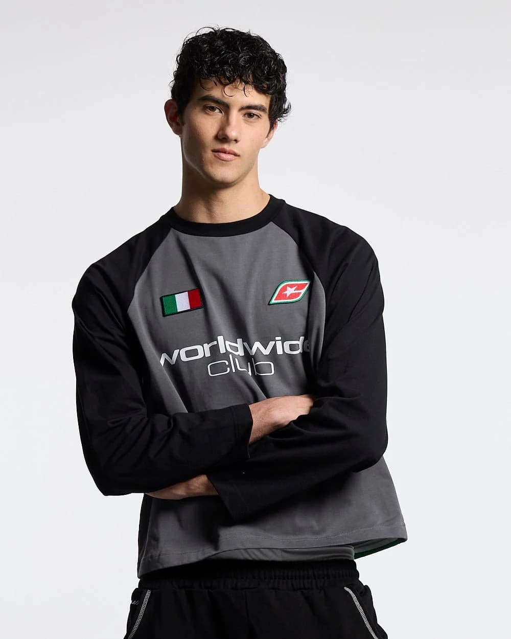 TRICOLORE LONGSLEEVE BLACK 2