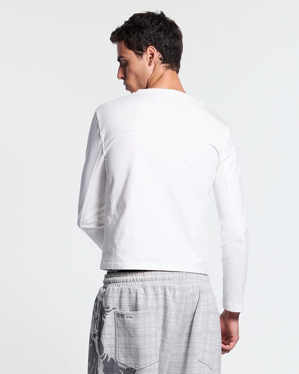 IDENTITY LONGSLEEVE WHITE 3