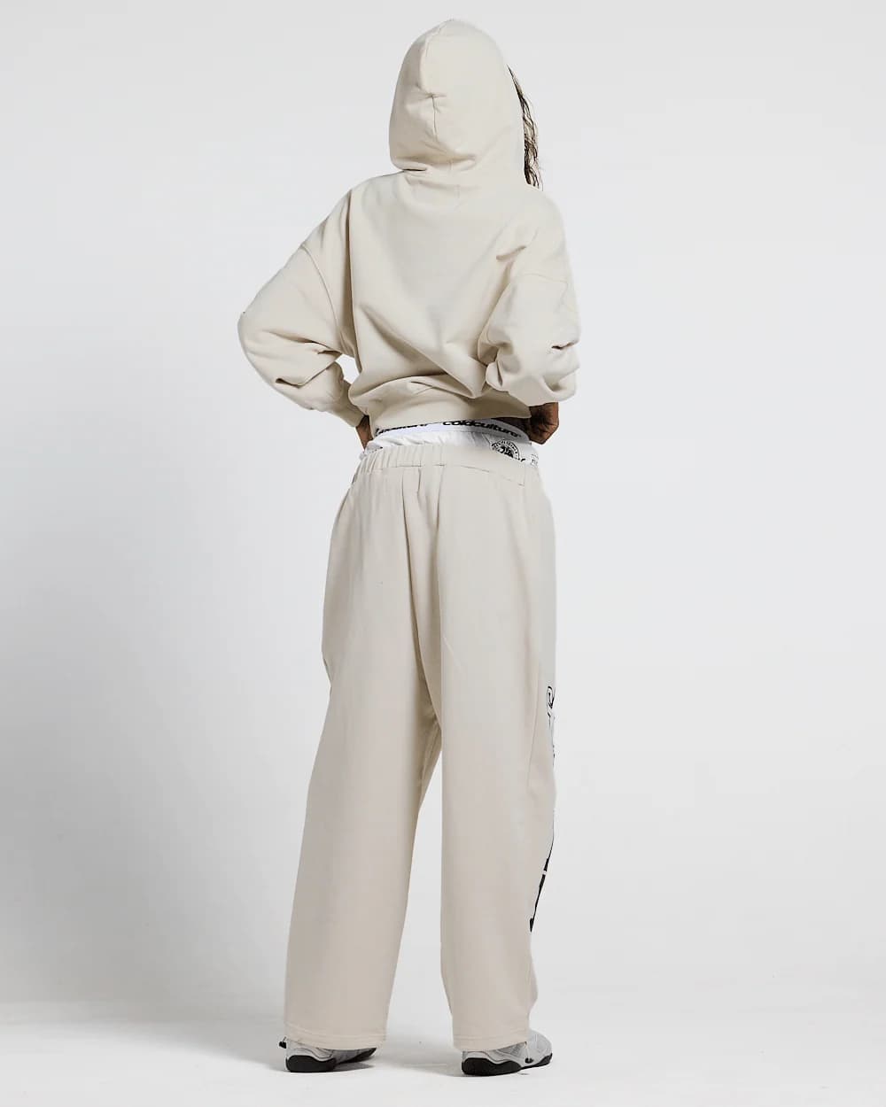 VARSITY HOODIE IVORY GREY 6