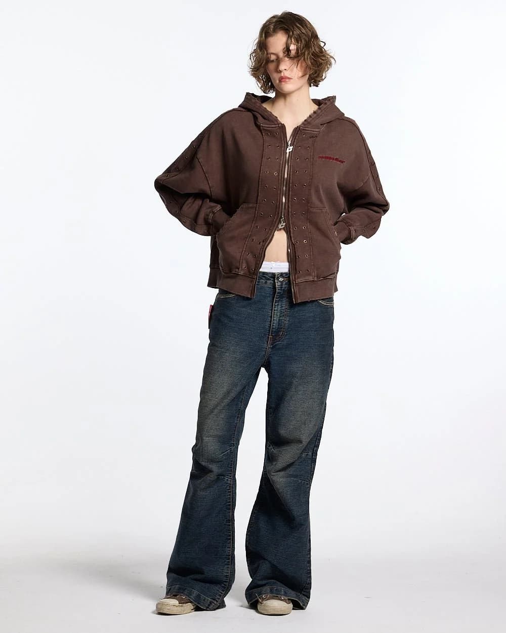 EYELET ZIP HOODIE BROWN 10