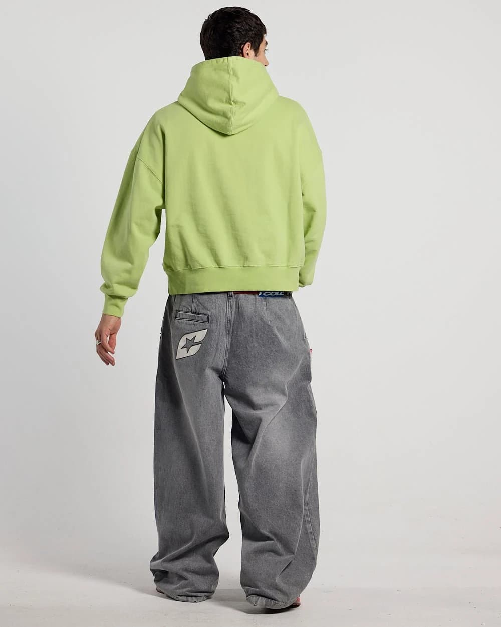 WILD HOODIE GREEN 4