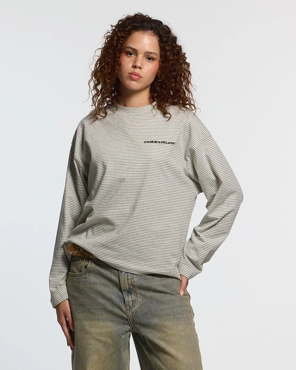 SCRIPT STRIPES LONGSLEEVE GREY 6