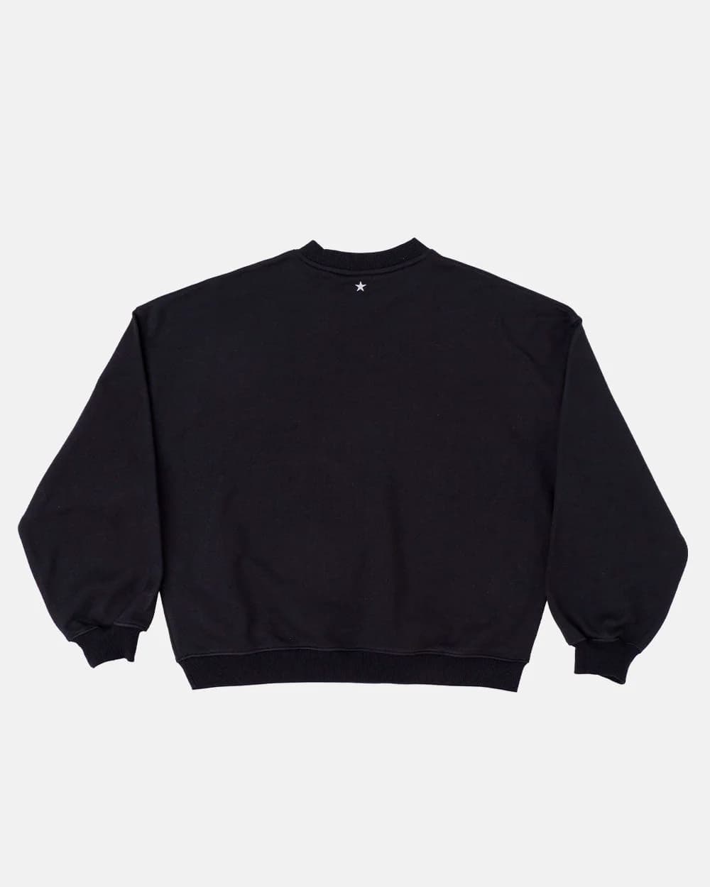 ESSENTIAL CREWNECK BLACK 2